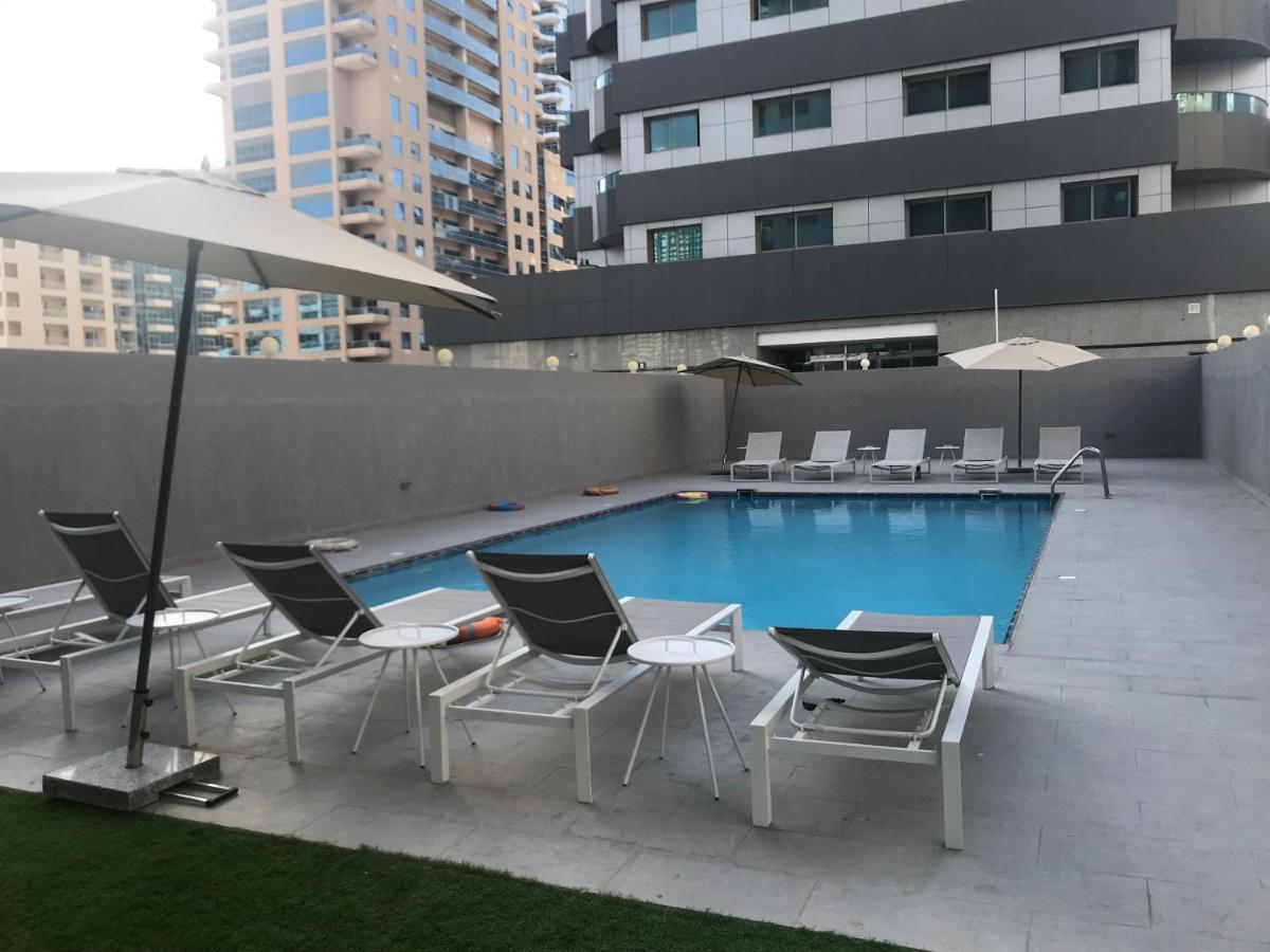 The S Apartment Dubai Bagian luar foto
